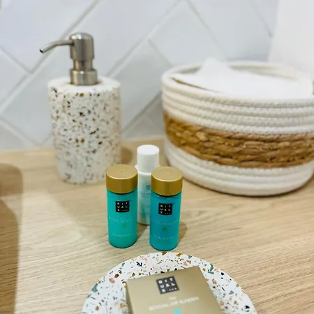 Апартаменты Spacieux T2 Decore Avec Gout Англе